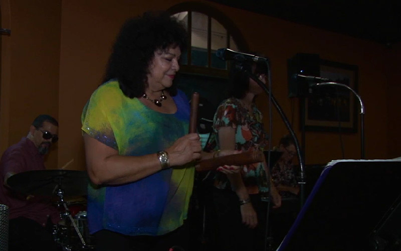 Carmela Ramirez performing. (Video by Erica Lang/Cronkite News)