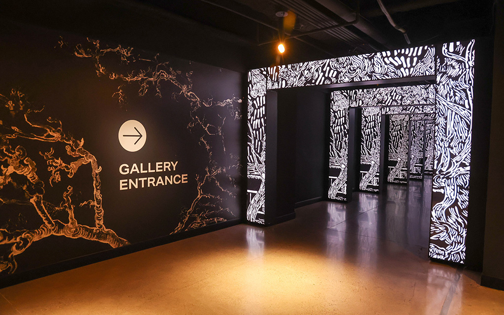 The “Leonardo: The Universal Man” exhibit at Lighthouse Artspace Phoenix in Scottsdale debuted in March and was originally scheduled to run through June, but it will likely extend into July, a spokesman said. (Photo by Evelin Ruelas/Cronkite News)