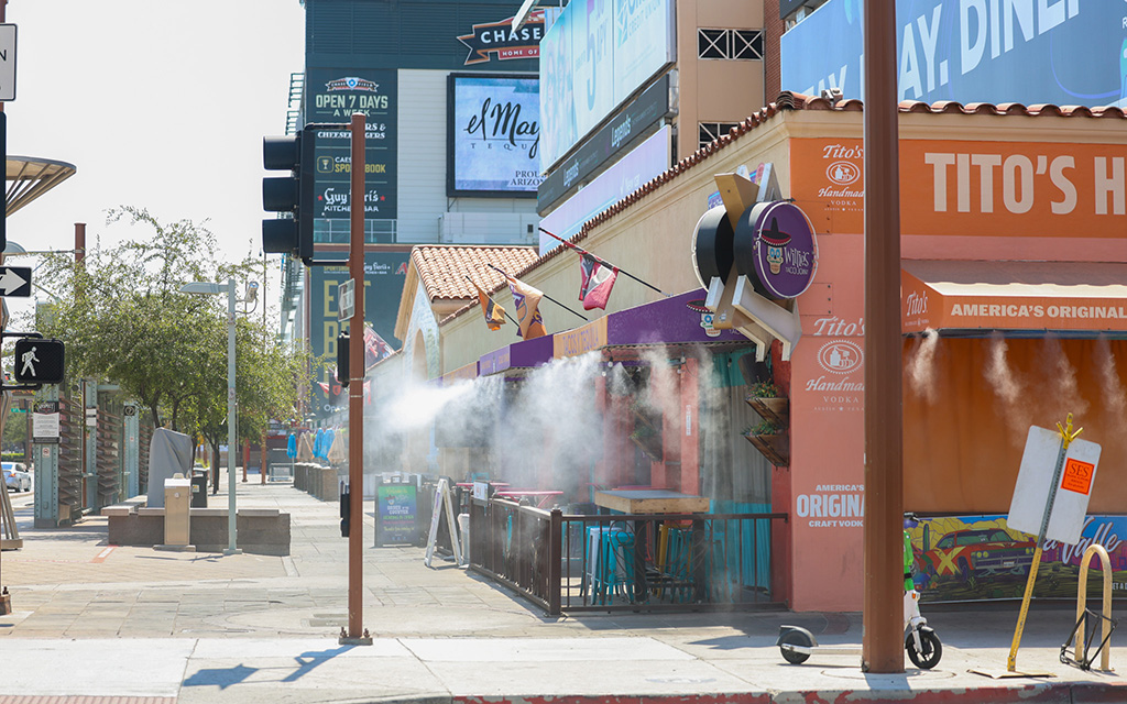 Fans will deal with high temperatures for WNBA All-Star Weekend, including an expected 113 degrees Saturday for the game. (Photo by Grace Hand/Cronkite News)